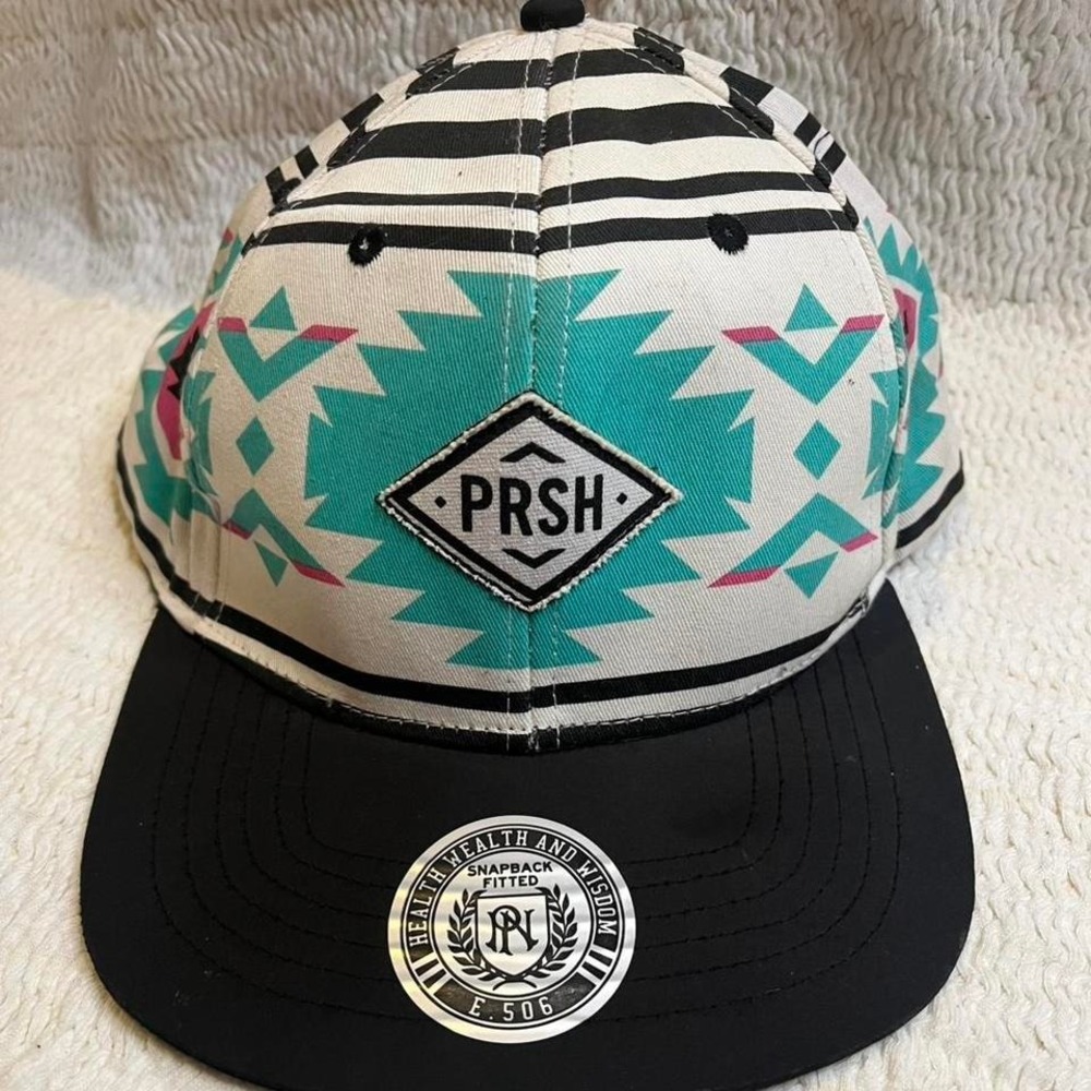 Parish Nation PRSH snapback
Super clean Southwest/Aztec pattern